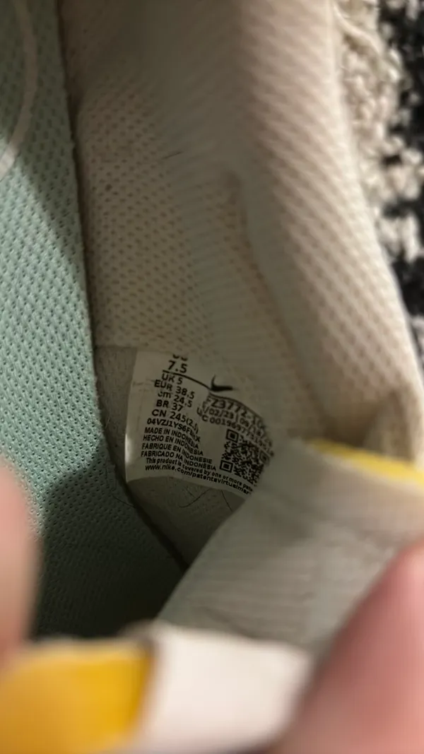 Nike Shoes Women’s - Image 8