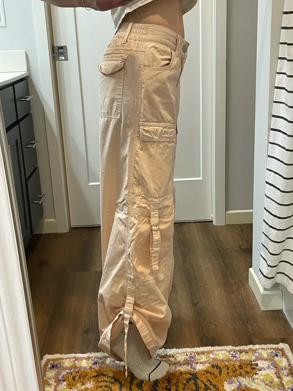 Urban Outfitters Light Pink Cargo Pants - Image 3