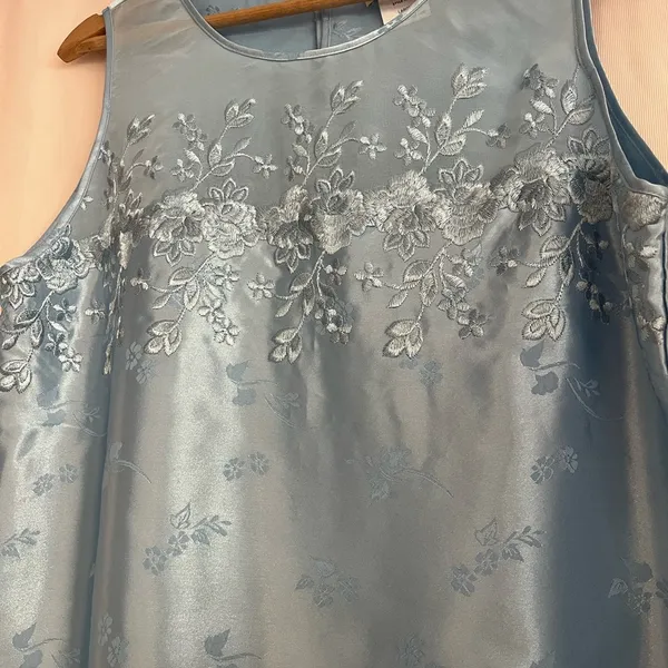 Embellished Blue Sleeveless Tank Top - Image 4