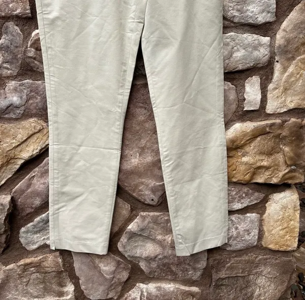 Women’s Peter Millar Tech Pant The Summit Club Beige Size 6 Golf NWT - Image 6