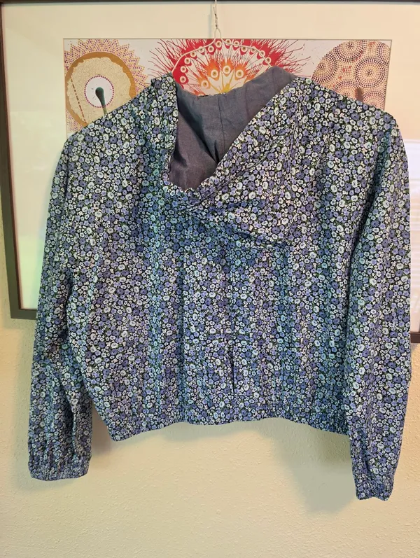 NEW Tommy Hilfiger Blue Floral Cotton Hoodie Pullover Jacket Medium - Image 12