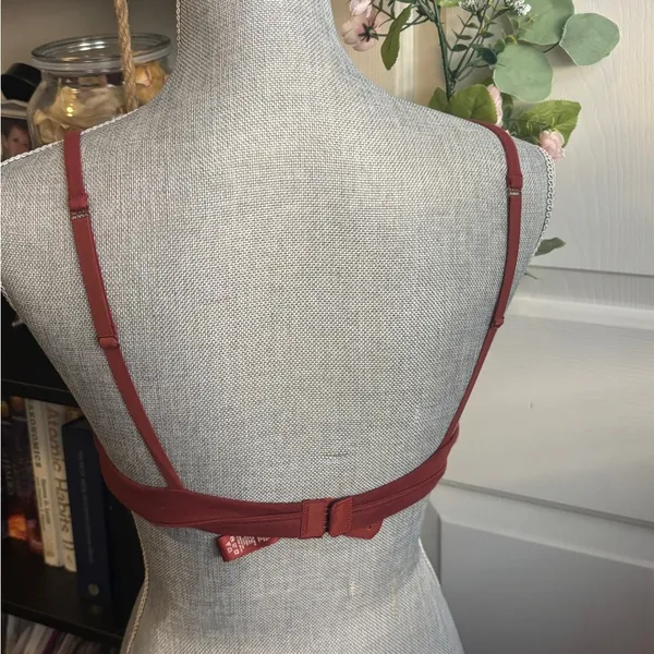skims bra - Image 3