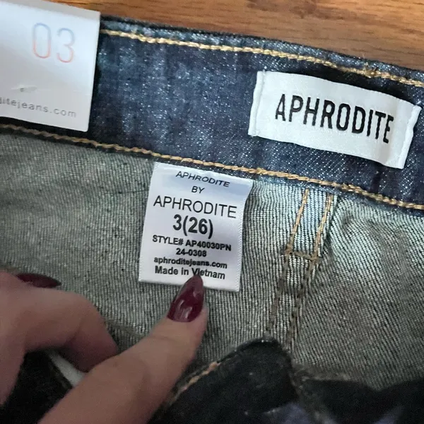 Boutique Wide Leg Jeans size 3/26 Aphrodite Brand NWT - Image 9