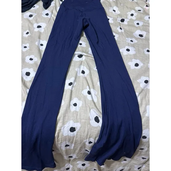 Aerie navy flare pants - Image 3