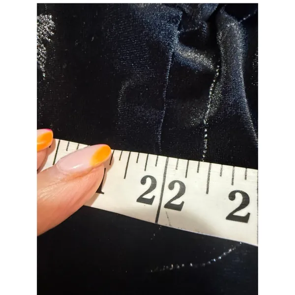 Elegant Black Velvet Blazer - Image 7
