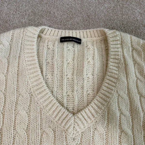 Brandy Melville Wool Cable Knit‎ Sweater One Size L/XL Cream V-Neck Fisherman - Image 3