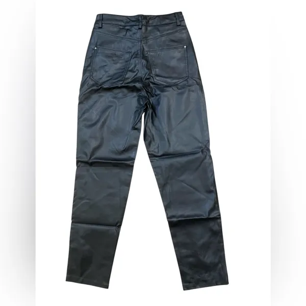 Everyday Capsule Zara blogger Fave minimalist black faux leather pants - Image 2