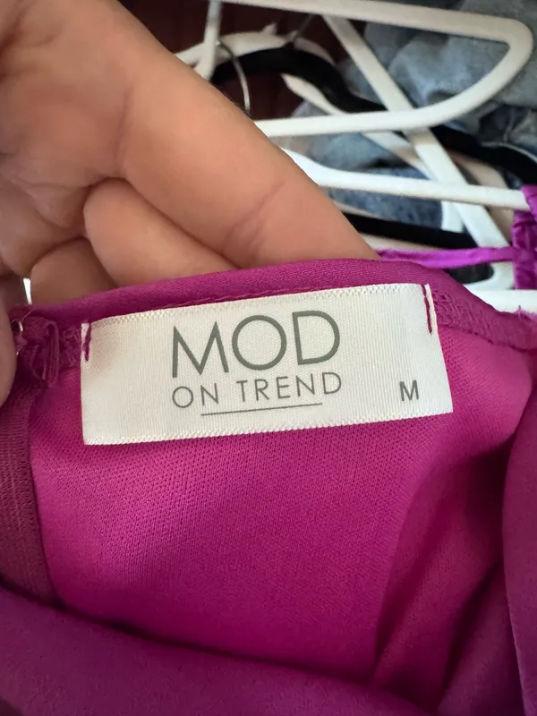 Mod On Trend Long Sleeve Silk Dress - Image 3