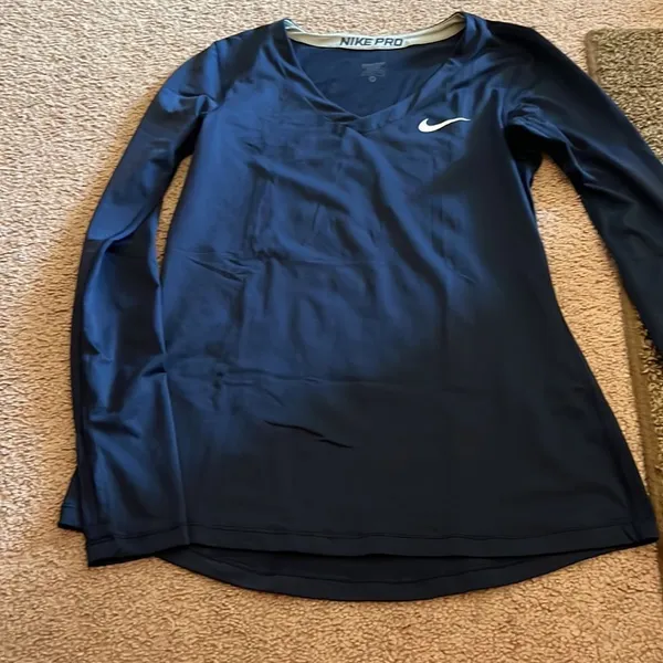 Nike pro‎ blue top M - Image 2