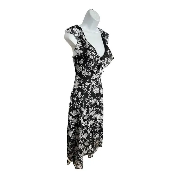 Banana Republic Elegant Ruffle Dress Black/White Floral print Size 4 Asymmetric - Image 5