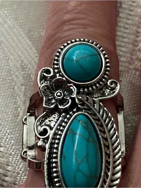 Womens Finger Ring Faux Turquoise Stones Silver Tone Metal Elastic Back Western - Image 2