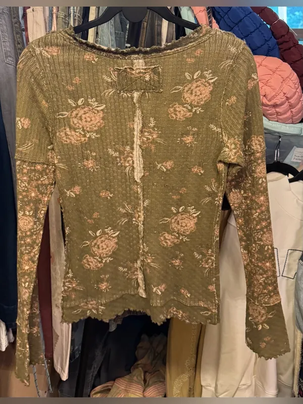 NWOT Free People We The Free Clover Printed Thermal - Army combo - Small - Image 9