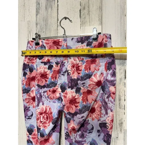 Faded Glory Floral pants  - Image 10