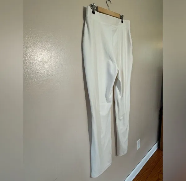 SALE! Ivory Juicy Couture Velour Track Pants Size XL EUC - Image 4