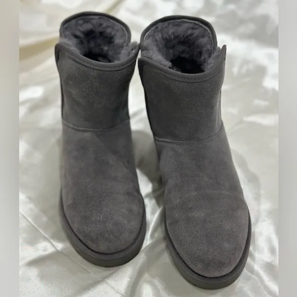 Ugg Cory II Suede Short Ankle Boots 5 Charcoal Gray Minimal Classic Mini Fall - Image 7