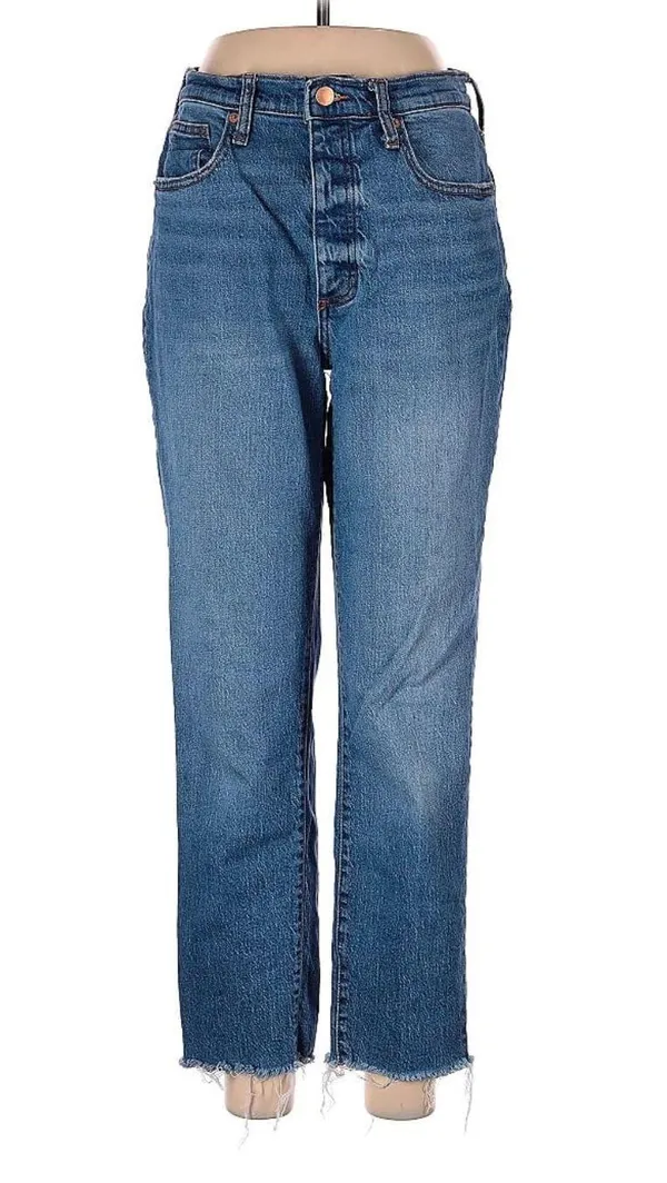 Universal Threads Vintage Straight Jeans - Image 2