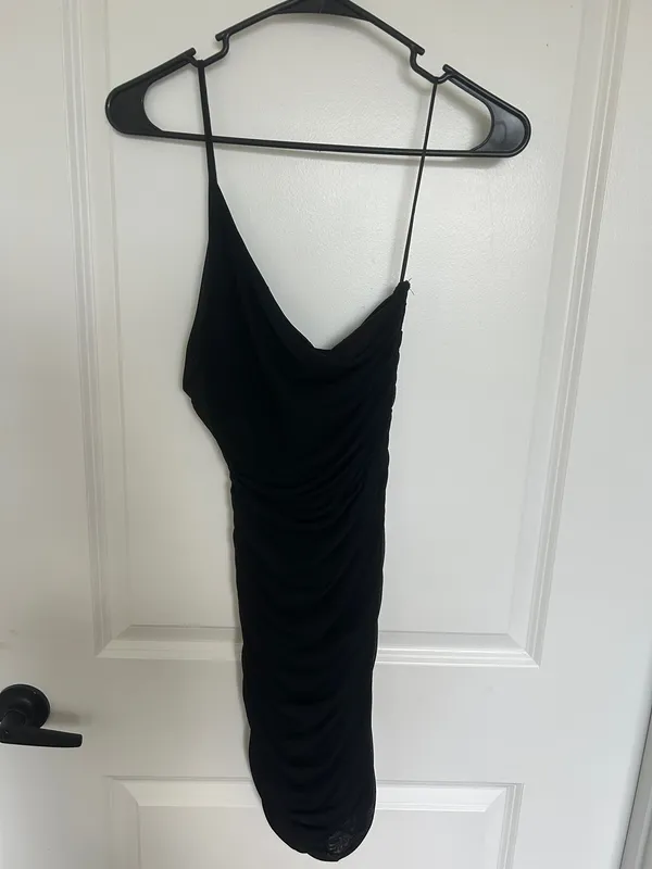 Boutique One shoulder black dress - Image 3
