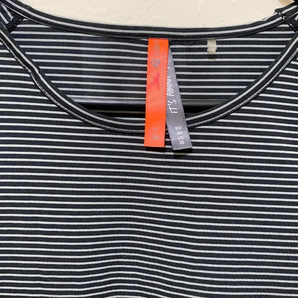 Zakti‎ Activewear Striped Workout Top Black Size 10 - Image 3