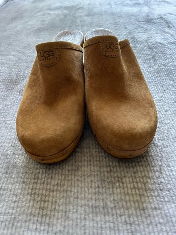 UGG Clogs  - Image 2