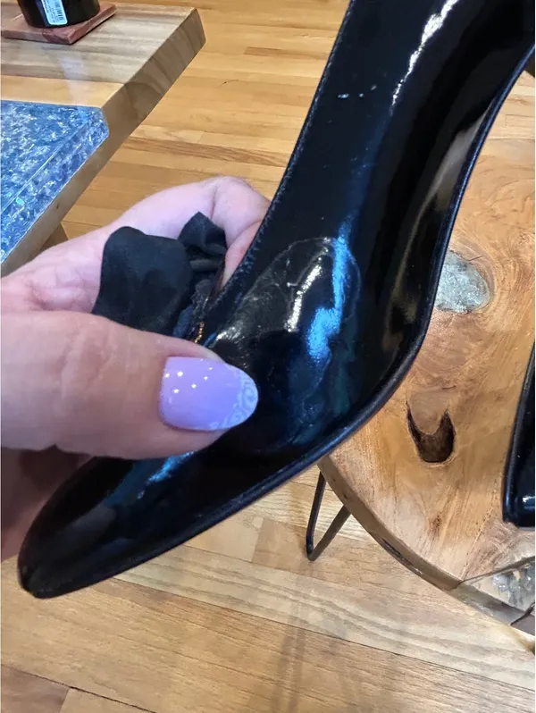 Paloma Made in Italy Black Patent Leather Heels with Decorative Flower Accent - Image 8