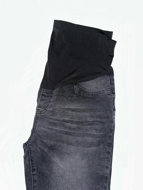 SheIn Black Maternity Skinny Jeans with Over-Belly Panel - Image 3