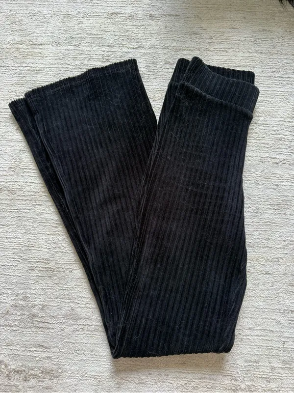 Forever 21 Black Ribbed Flare Pant (Size XS) - Image 3