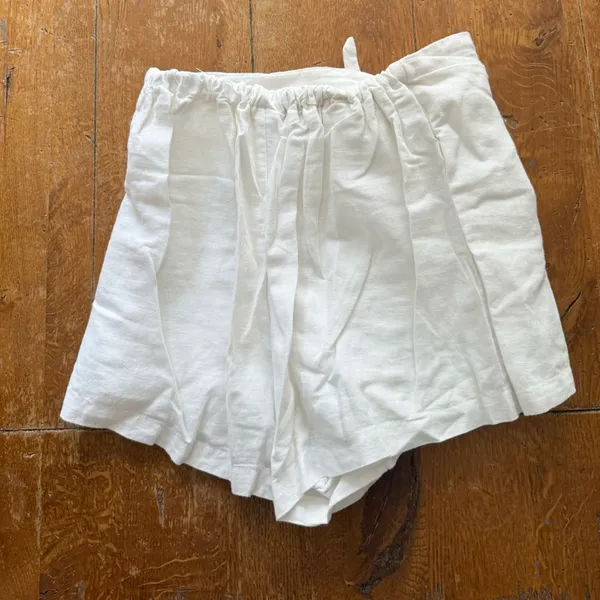 subtitiled White Skort Size XS - Image 2