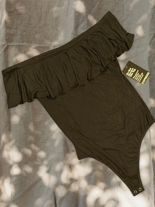 NWT Express Ruffle Off the Shoulder Bodysuit - Image 3