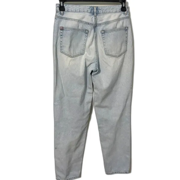 BDG Urban Outfitters Mom Jeans W28 High Rise Light Wash 100% Cotton Denim - Image 9