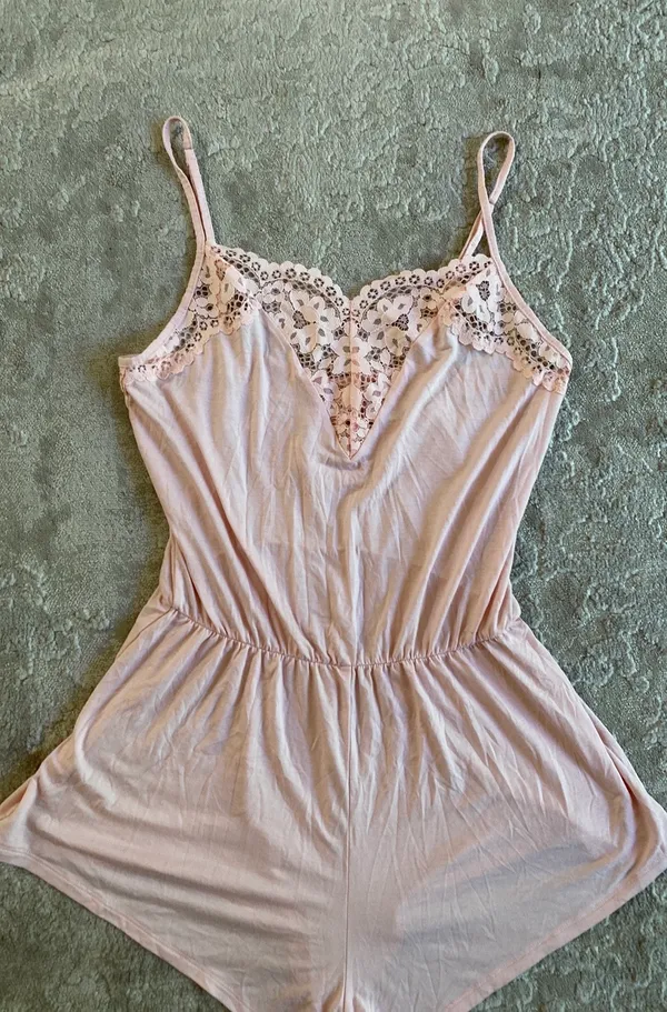 Victoria’s secret baby pink lace trimmed romper - Image 3