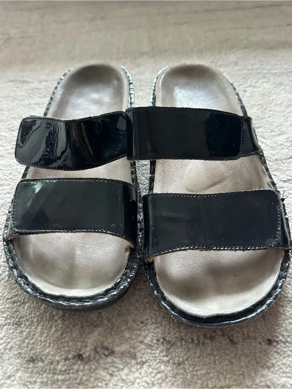 Annabella Women’s Black Patent Leather Double-Strap Slide Sandals size 6.5 - Image 3