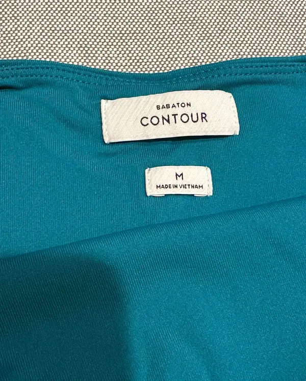 Aritzia Babaton Contour Cami Top - Image 4