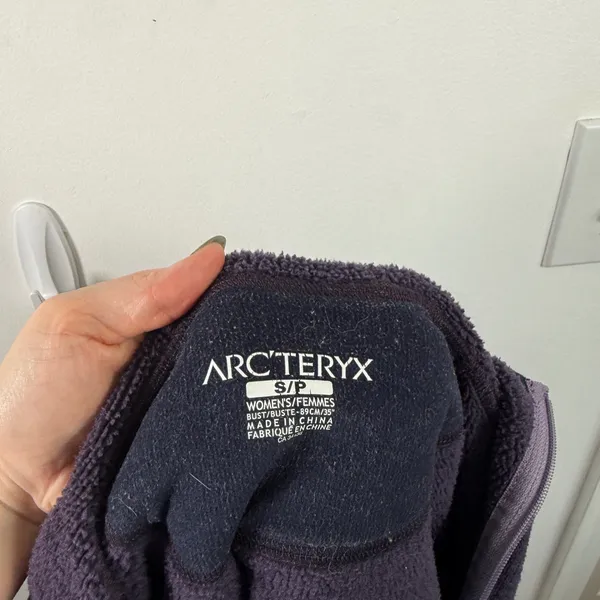 Arc'teryx Covert Hoodie Purple Fleece Jacket Full Zip Outdoor Gorpcore Womens Sm - Image 5