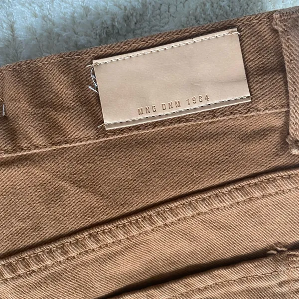 🛎️ Clearance MNG Denim Shorts Mustard Color Size 4 - Image 3