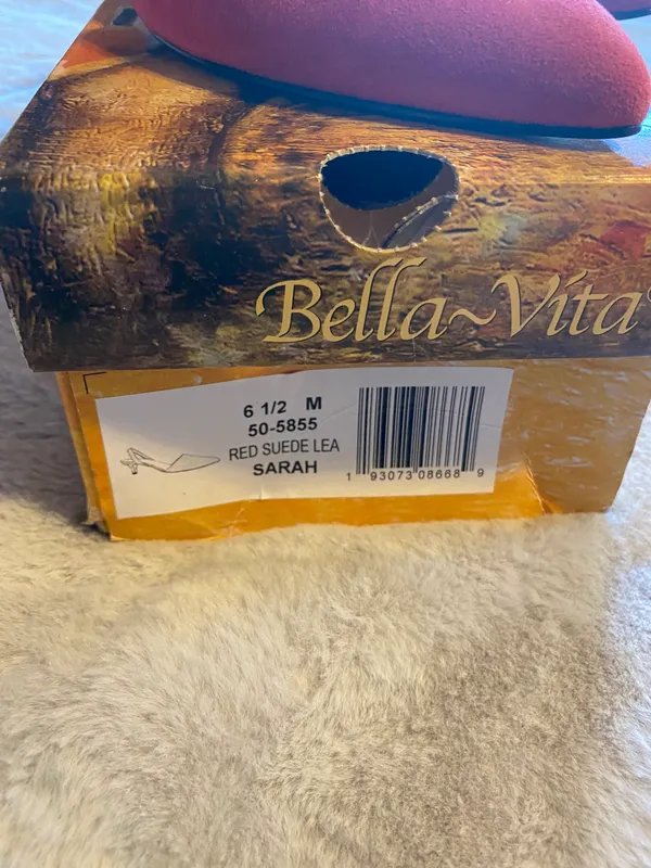 Bella Vita Suede Pumps! - Image 6