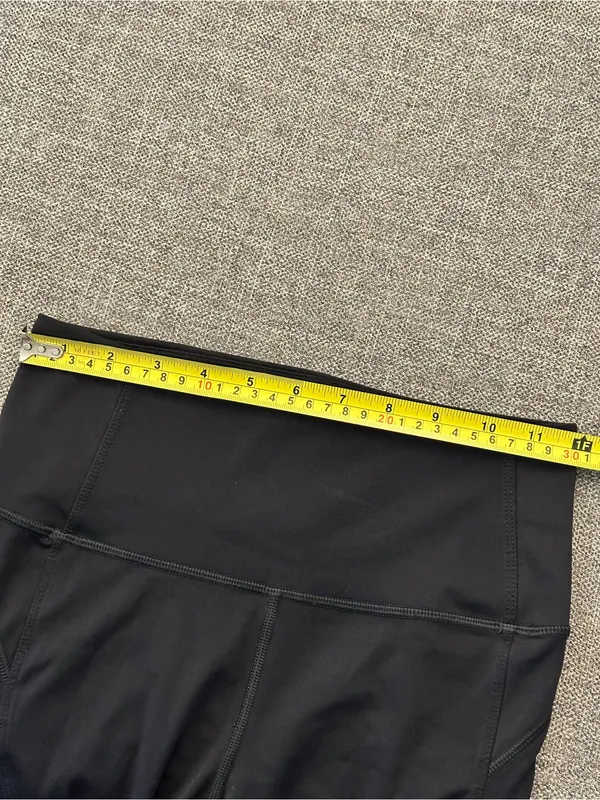 ALO Yoga Mesh Leggings Size Small - Image 4