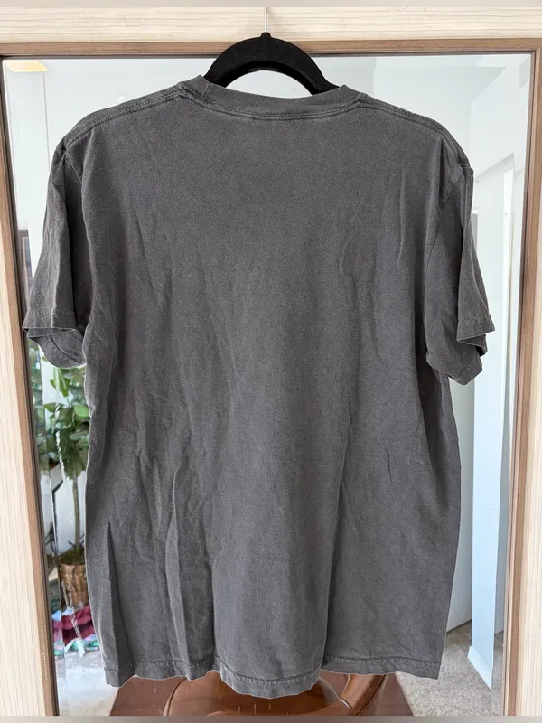 Comfort Colors graphic t-shirt Holiday House Rhode Island 100% Cotton sz Medium - Image 4