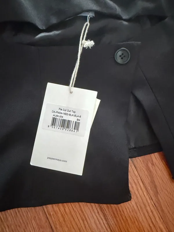 Pepper mayo black top new size 4 - Image 2
