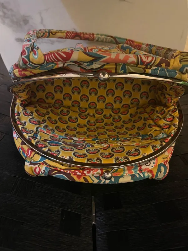 VERA BRADLEY PROVENCAL Eloise Kisslock Purse 9.5 x 12 x 4.5 Preloved - Image 10