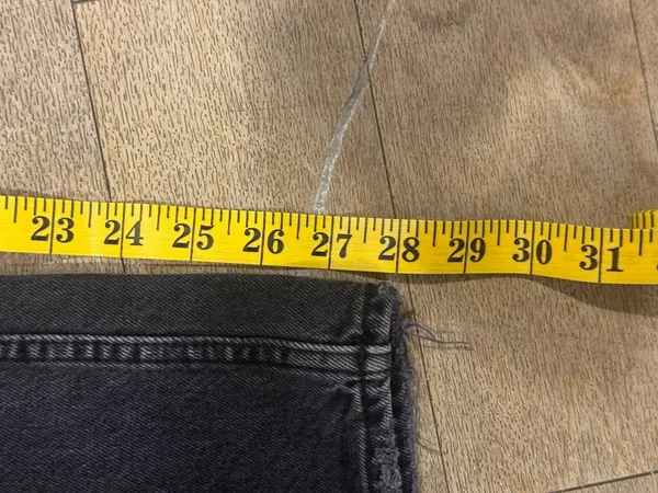 Abercrombie & Fitch Curve Love The Dad High Rise Black Jeans Distressed Size 6R - Image 2