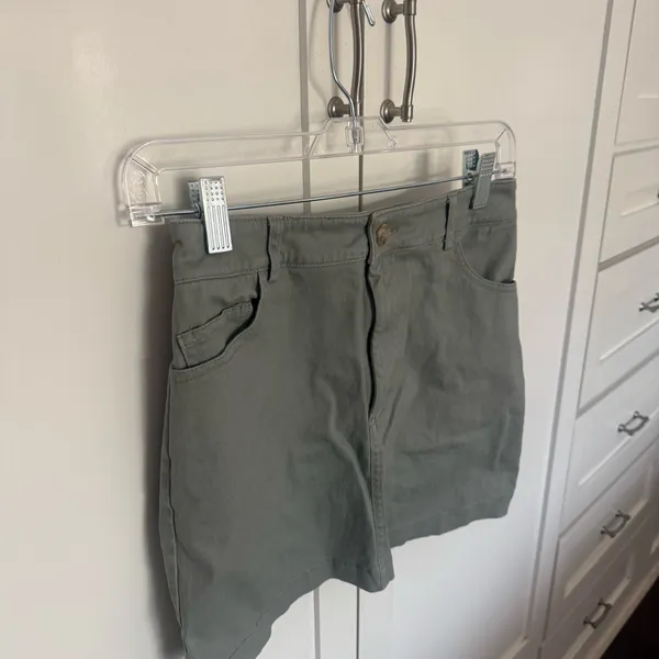 Women’s Forever 21 Mini Skirt Small - Image 3