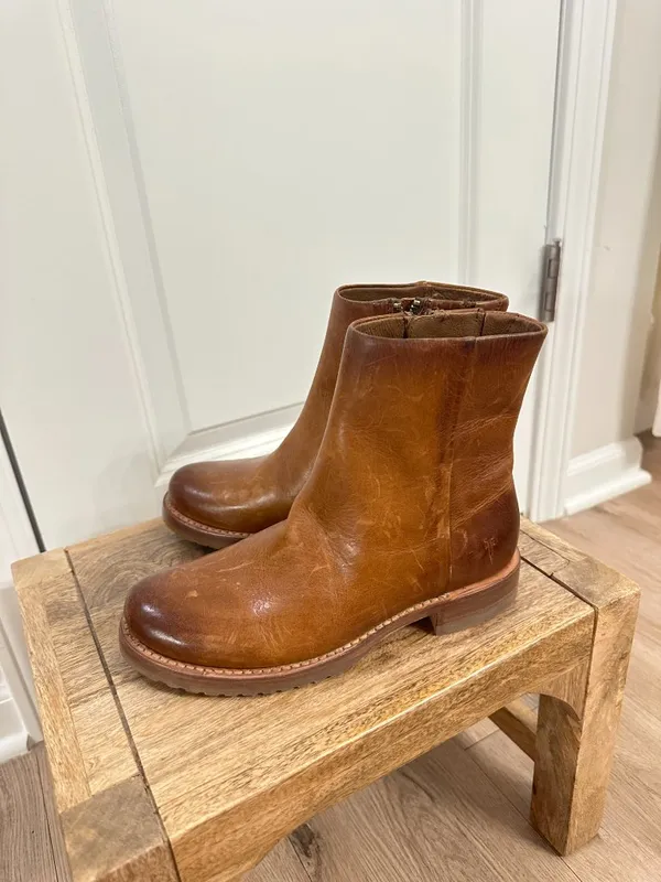 FRYE Veronica Leather Zip Booties in Bronze Size US 6 - Image 6