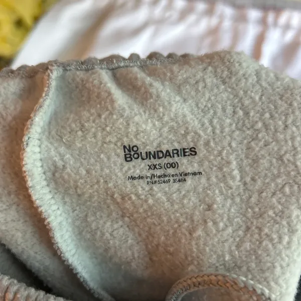 Women’s gray sweatpants - Image 2