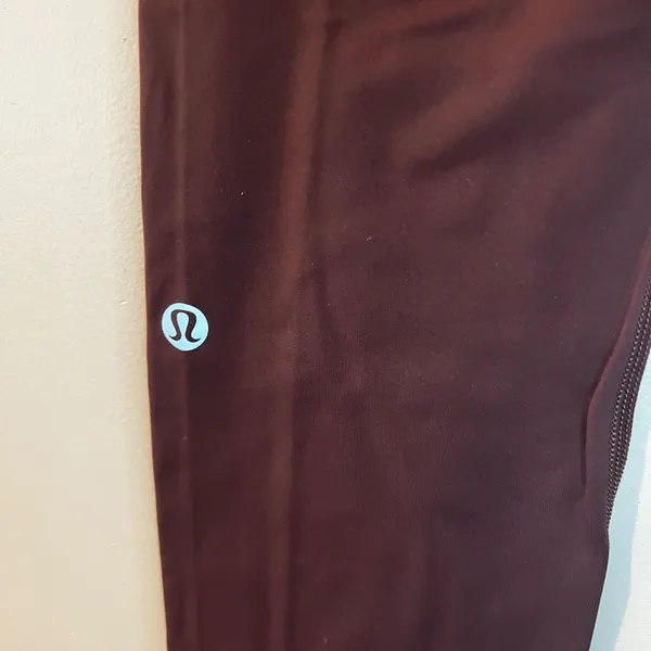 Lululemon Fast and Free High-Rise Tight 28" Non-Reflective Suede Brown Leggings - Image 4