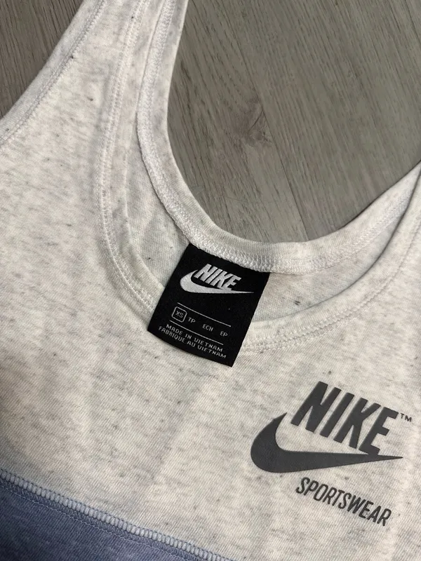 Nike tank top  - Image 4