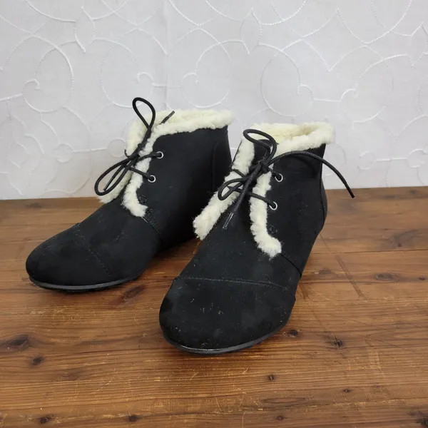 Mia Amore Sarah Womens Ankle Boots 7 Black Lace Up Suede Wedge Almond Toe NEW - Image 2