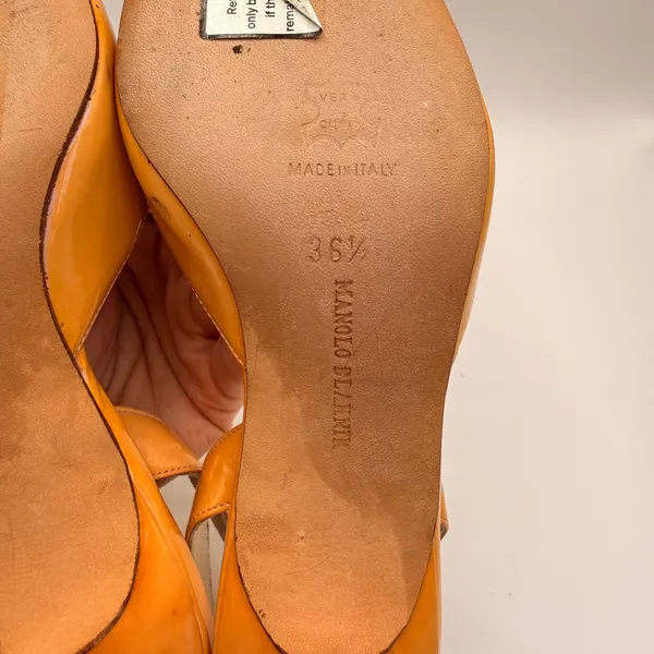 Manolo Blahnik Carolyne Orange Patent Leather Slingback Kitten Heels Size 36.5 - Image 11