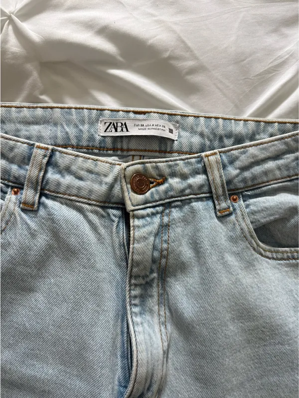 ZARA Jeans - Image 4
