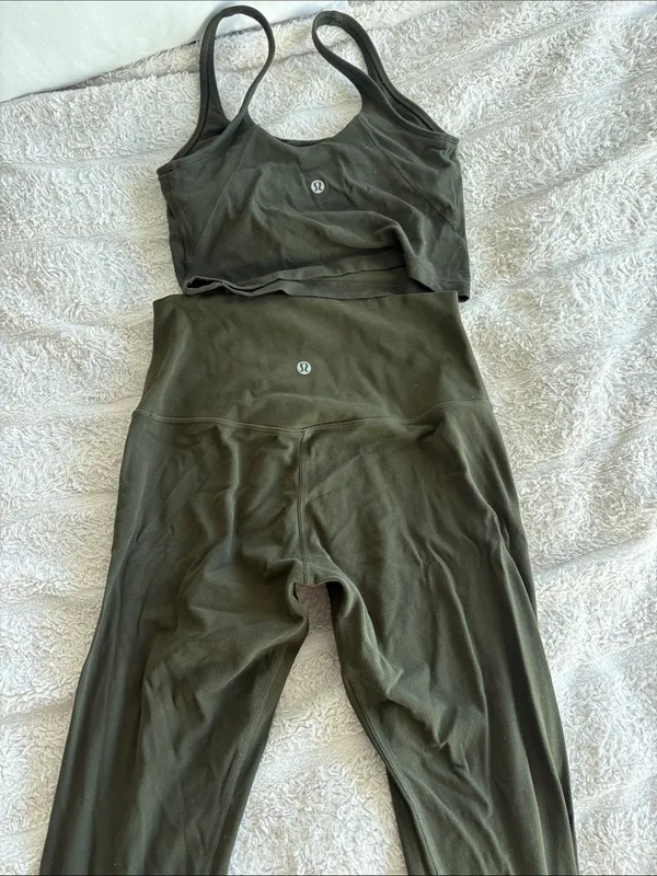 Lululemon olive green align set top size 2 leggings size 6 - Image 5