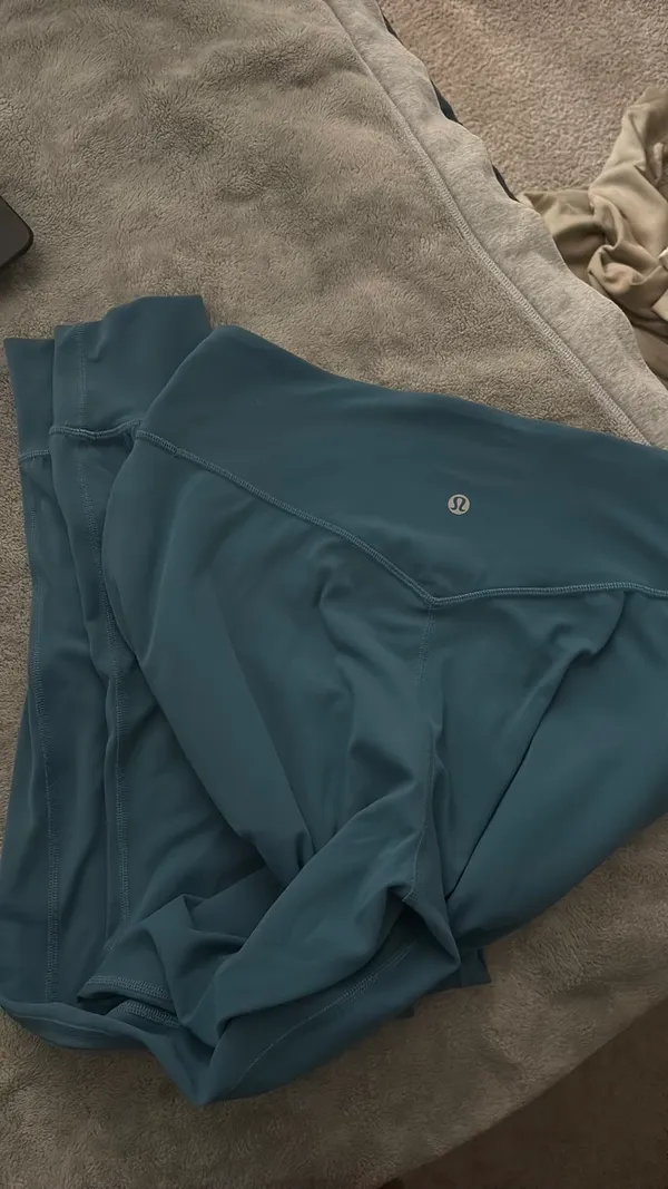Align Lululemon Leggings - Image 3